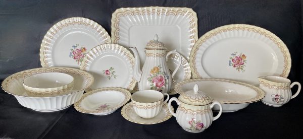 Royal Worcester Cromwell